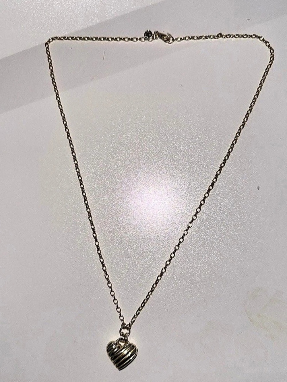 Gorjana Pendant Necklace in Gold Like New